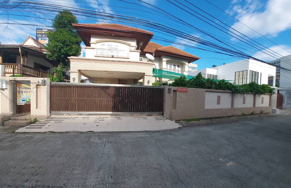 ศูนย์ดูแลผู้สูงอายุ บ้านพักคนชรา lucky seven nursing home พระรามเก้า52 1 of 6